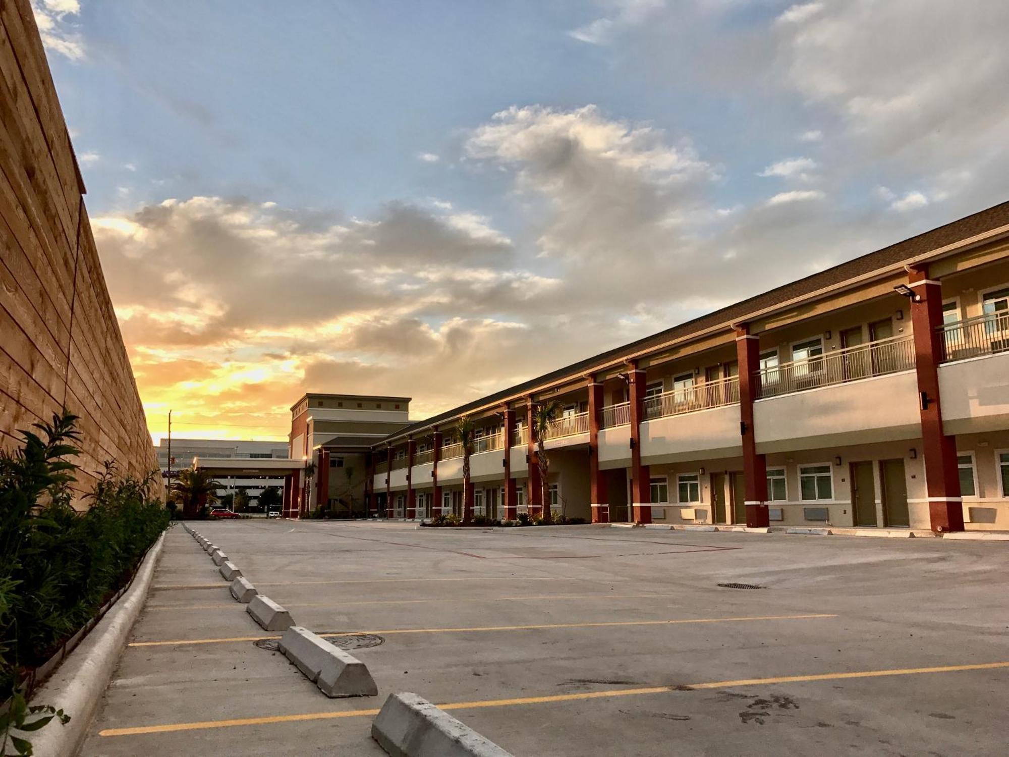 Grand Villa Inn And Suites Westchase/Chinatown Χιούστον Εξωτερικό φωτογραφία